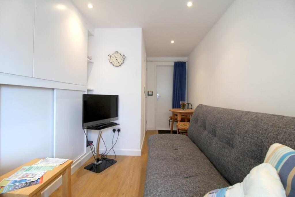 Pebbles Apartment Seaford Esterno foto
